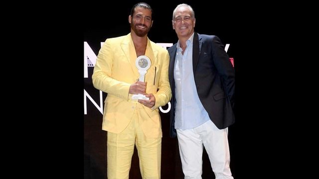 Can Yaman texted her ex Diletta!!! смотреть онлайн