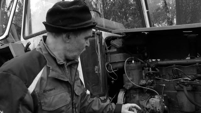 Осваиваем трактор Беларусь! Что могло пойти не так? смотреть онлайн