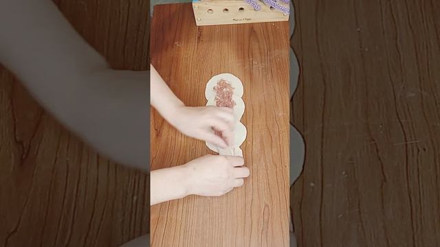 Wir bereiten einen Mantel ohne einen Dampfer zu. Готовим манты без мантоварки смотреть онлайн