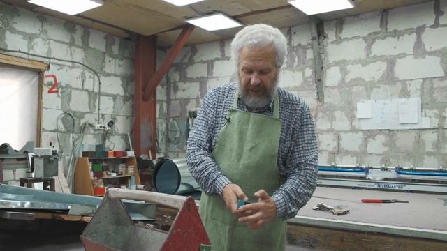 Фальцевая кровля. Как клали картины в 90е - 00е . Делаем сами. Урок 14 смотреть онлайн