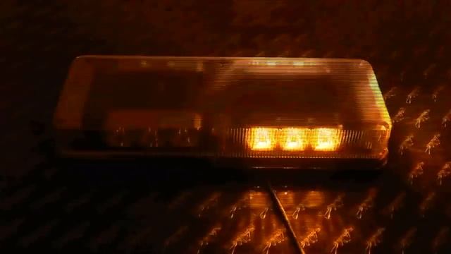 LED Mini Strobe Warning Bar with Permanent Mount-Amber Lens with Amber Lights смотреть онлайн