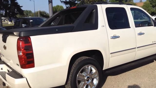2010 Chevrolet Avalanche || Edmonton Dodge Dealer смотреть онлайн