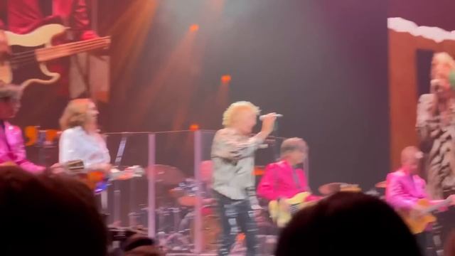 Rod Stewart, Cyndi Lauper, Jon Stevens Live at The Rod Laver Arena 14th of March 2023 смотреть онлайн