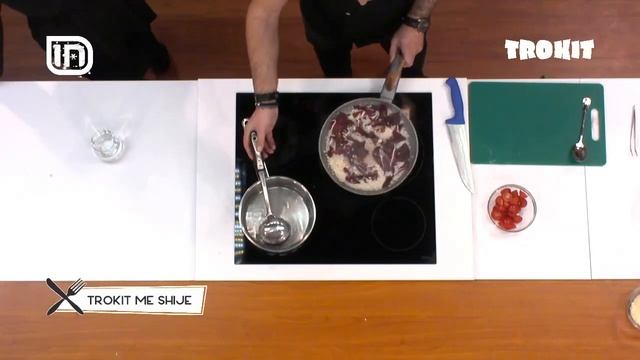 Risotto, domate e thatë, pomodorini dhe radicchio / Sallatë rukola krudo | IN TV Albania смотреть онлайн