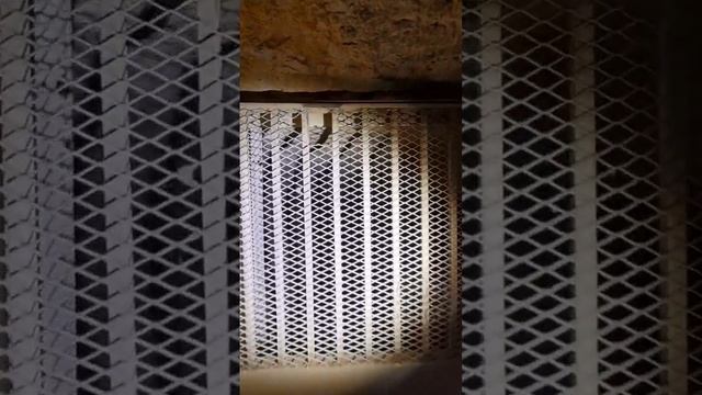 Descending into the Step Pyramid of Djoser (Northern Entrance tunnel) смотреть онлайн