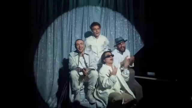 новый год *песня* смотреть онлайн