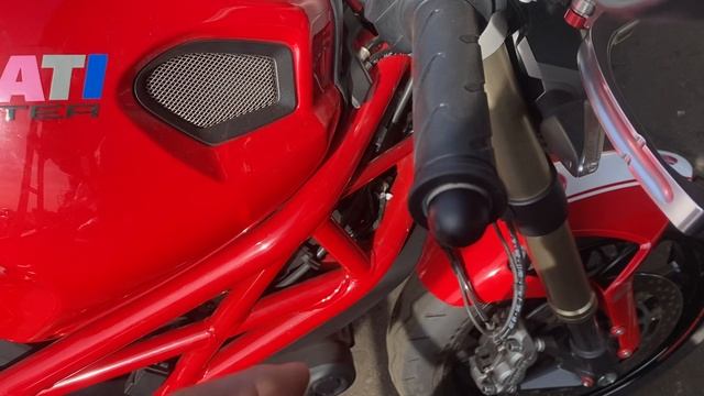 7652 - Ducati MONSTER 1100EVO - ZDMM511JABB055510 смотреть онлайн