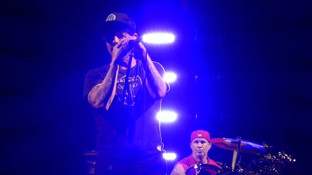 Red Hot Chili Peppers - The Zephyr Song - Philadelphia 02-12-2017