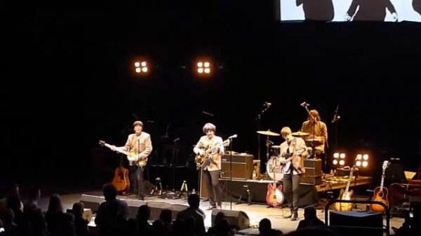 Bootleg Beatles. Twist and shout. Live at RAH