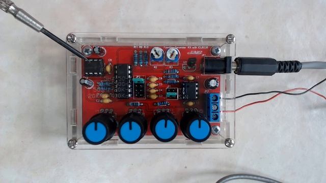 A Really Nice, Inexpensive, ICL8038 Function Generator Kit смотреть онлайн