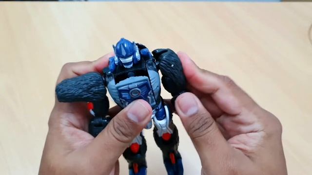 Transformers War for Cybertron: Kingdom Voyager Optimus Primal - Let's Maximize this Review! смотреть онлайн