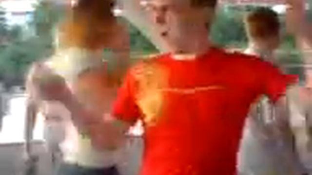отморозки на дискотеке.3GP смотреть онлайн