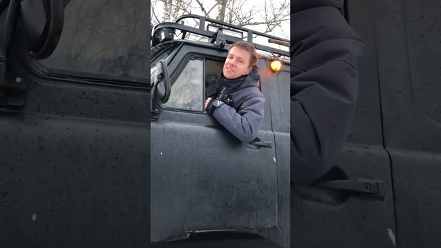 Iling show в гостях у CombatCrew со своим Бухалетом! смотреть онлайн