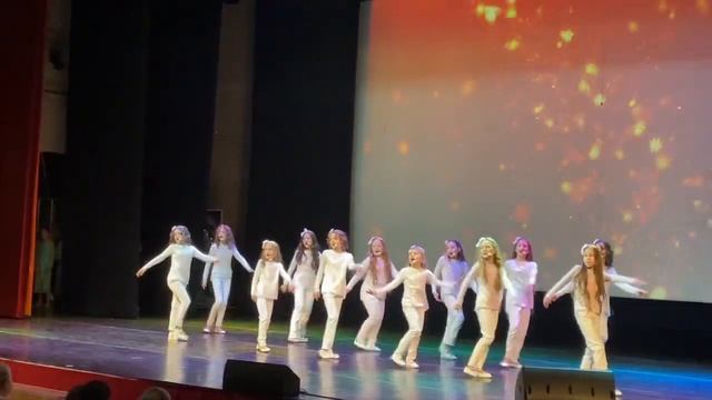 Ансамбль « Звонкие голоса» Сапожник смотреть онлайн