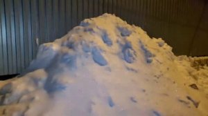 Вывозим снег со двора