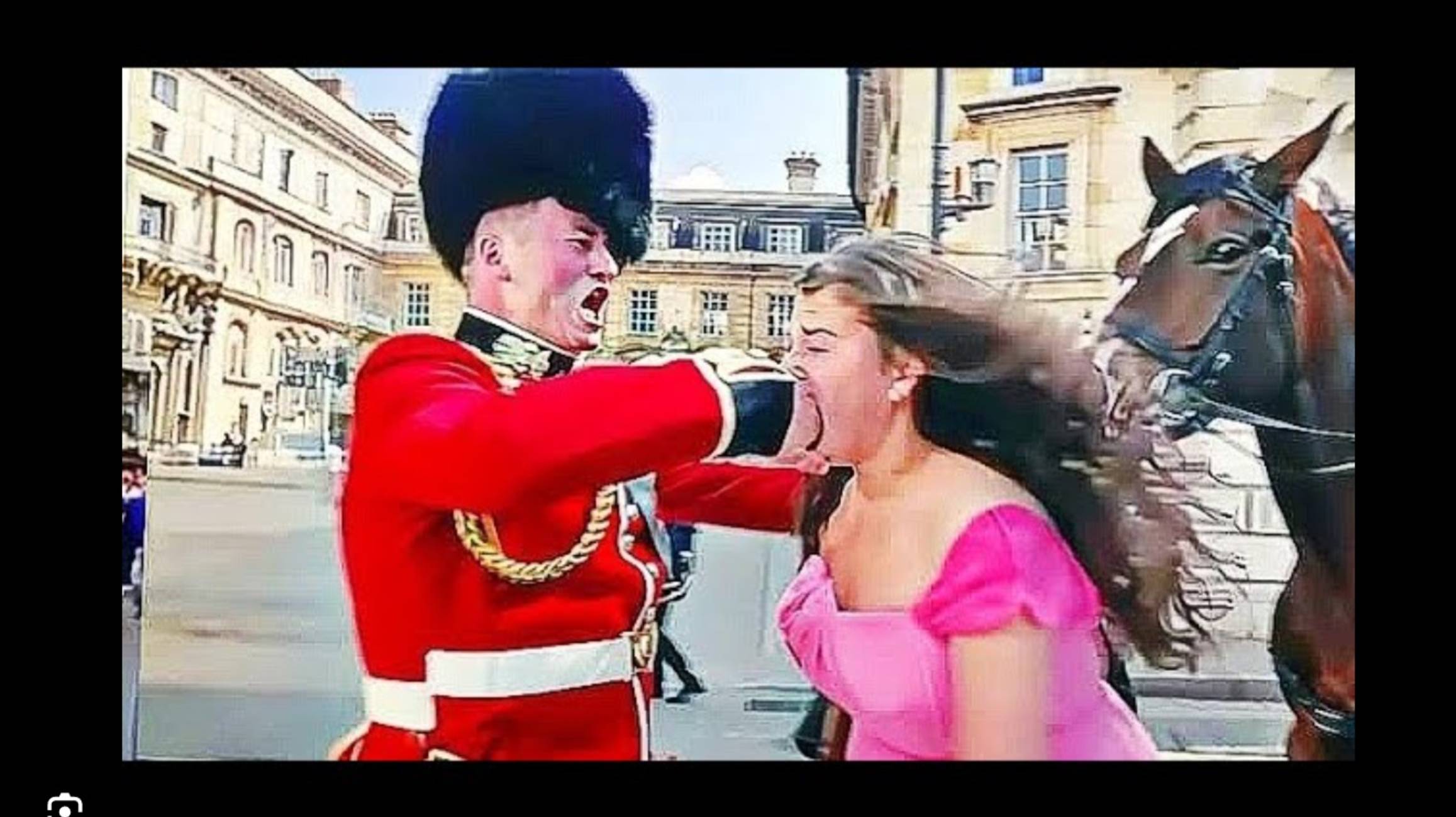 Моменты, когда Гвардейцы Королевы ставят на место туристов в Англии смотреть онлайн