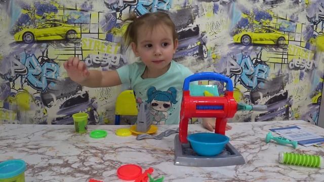 Пластилиновые макарошки из плей до ( Play Doh ) смотреть онлайн