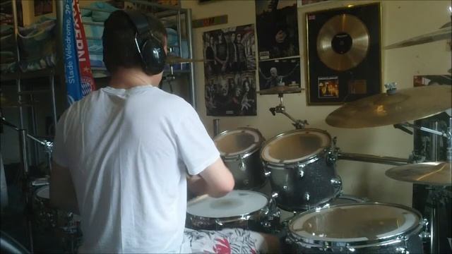 Kiss It Goodbye Drum Cover By Stefan смотреть онлайн