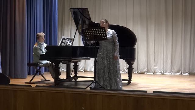 "Дым".Керн.Поет Наталья Попова.Рояль Гончаров Юрий. смотреть онлайн