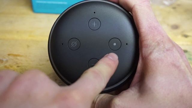 Amazon Echo Dot Unbox and Setup (Gen 3) смотреть онлайн
