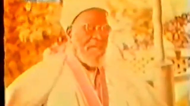 Alhaji Sir Umar Ibn Muhammad Al-amin Elkanemi Knighted.DAT смотреть онлайн