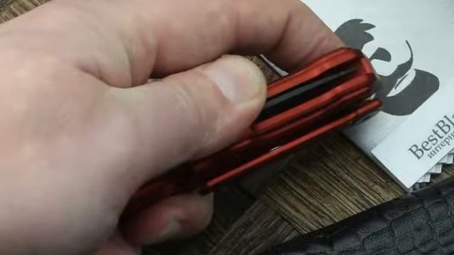 Складной нож Mr.Blade Cosmo, сталь Sleipner, черное покрытие, рукоять красный алюминий смотреть онлайн