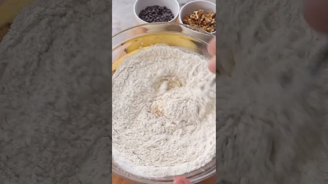 Banana Muffins in 30 minutes! смотреть онлайн