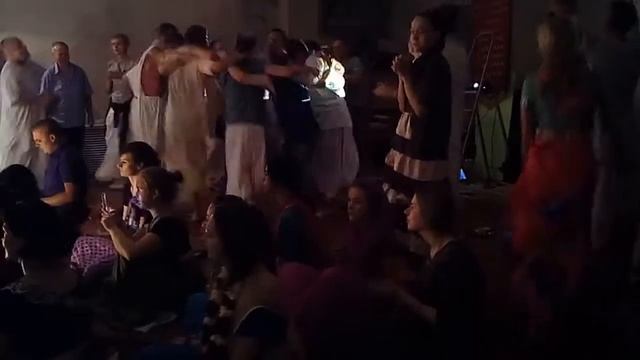 Киртан-Мела Самара_22.10.2017_Абхай Чайтанья пр. смотреть онлайн