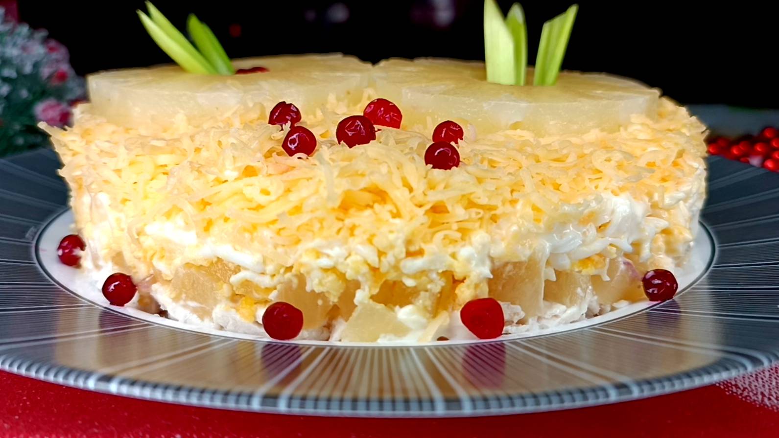 🎄Новогодний Салат Гавайский с курицей и ананасами смотреть онлайн
