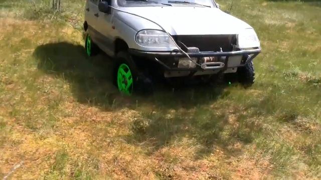 Шевроле нива по болоту смотреть онлайн
