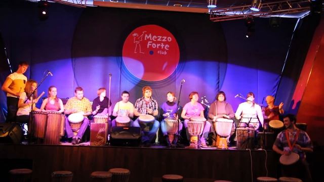 Ритм Kassagbe. Группа продолжающих. Зимний концерт Sun Drums 2013. смотреть онлайн