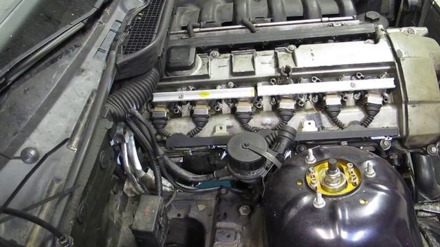 BMW M52B25 First run after engine head rebuild. смотреть онлайн