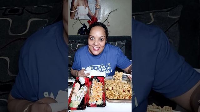 (Mukbang) Shrimp Rainbow sushi rolls, spicy Tuna rolls, with spicy wok ramen 🤤 🍜 смотреть онлайн