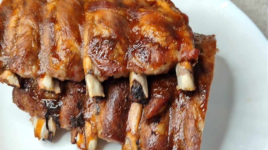 Свиные рёбрышки под соусом "Барбекю". смотреть онлайн