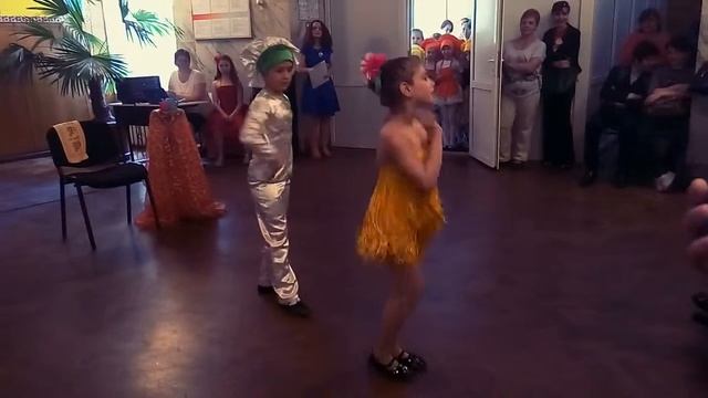 Танец " История в кафе " смотреть онлайн