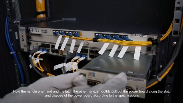 Huawei MA5608T-Replacing a DC power board смотреть онлайн