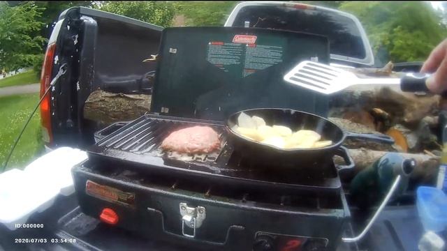 Hamburger steak, potatoes on cast iron. смотреть онлайн