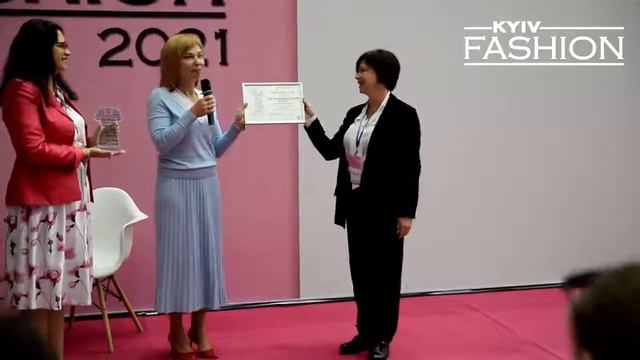 Галузевий бізнес форум Україна 30 МОДА І ВИРОБНИЦТВО в рамках KYIV FASHION смотреть онлайн