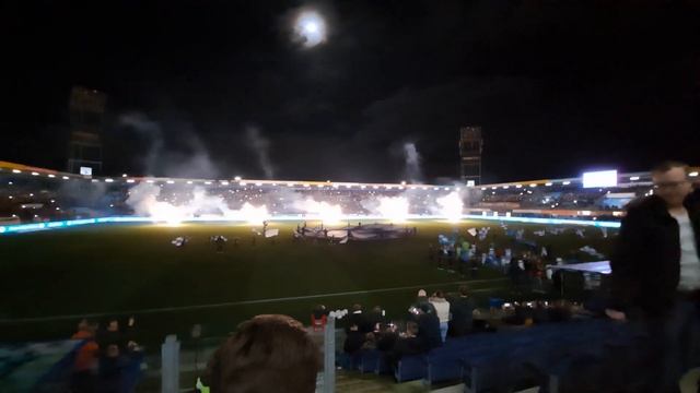 Vuurwerkshow opkomst PEC Zwolle - Almere City (3-2) 06-01-2023 смотреть онлайн