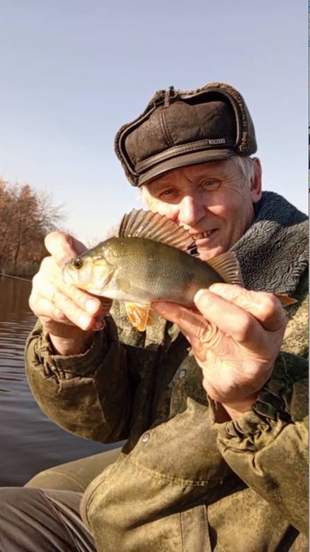 Щуки и окунь на озере Щучье