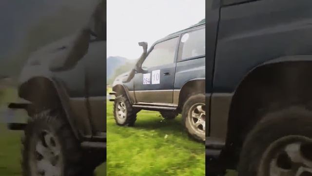 Suzuki Escudo прыжок, Suzuki escudo jump смотреть онлайн