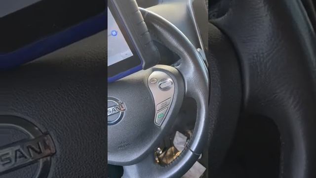 Nissan Leaf Key Fob Coding by a Locksmith #Nissankeycoding #programnissankeyfob #nissanleafkey смотреть онлайн