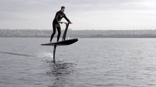 Flying Over Water with the Hydroflyer смотреть онлайн