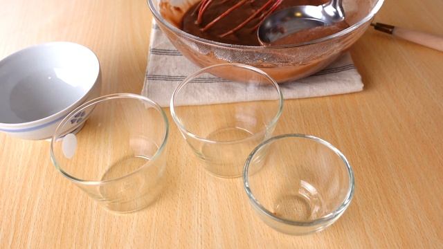 3分钟蛋糕，不用烤箱，美味便捷，你一定想要尝试～ смотреть онлайн