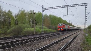 ЭП2К-379 с поездом №1 "Волгоград" Москва-Волгоград на подходе к Михнево