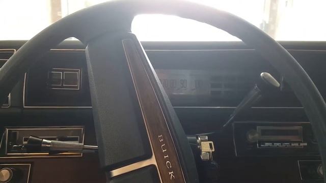 Buick LeSabre 1976, starting the 455 смотреть онлайн