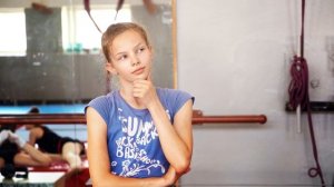 Соперница? Новенькая наводит шорох! "Хочу в Париж" 11я серия