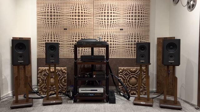 Audio Solutions Figaro BL plus Fezz Torus 50-60 смотреть онлайн