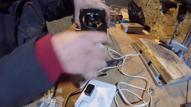Réparation simple du galet moteur sur Elna Lotus смотреть онлайн