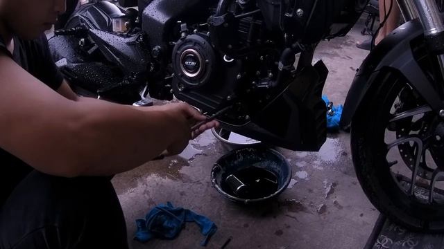 Dominar 400 UG First Change Oil | Best Engine Oil For Dominar 400